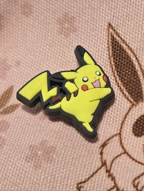 3/$10 Pikachu Croc Charm – Jumping Cartoon Pokémon Jibbit